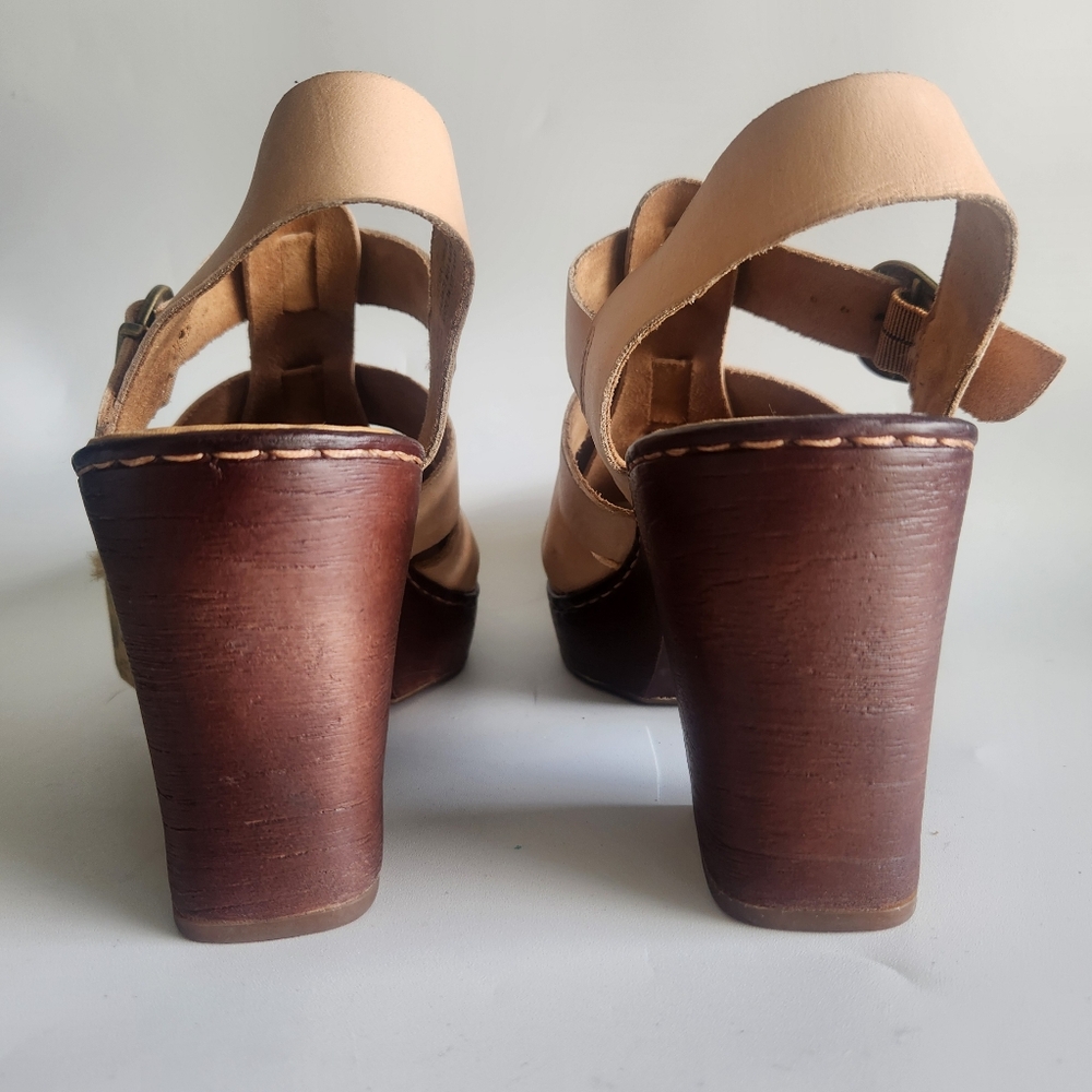 NWT  BORN Hartley Platform Sandals Natural Tan Size 11 - Picture 7 of 15